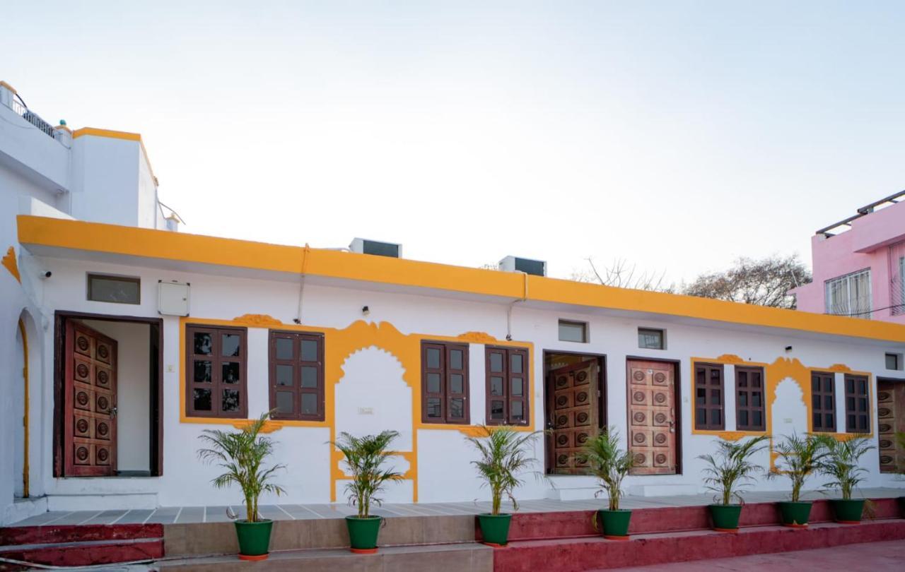 Hotel Ambavgarh Palace 烏代浦 外观 照片