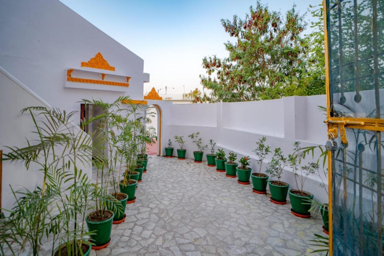 Hotel Ambavgarh Palace 烏代浦 外观 照片