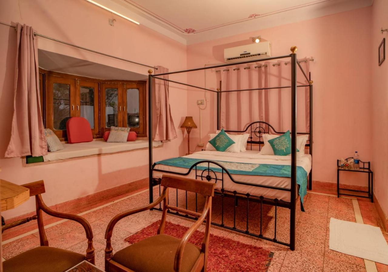Hotel Ambavgarh Palace 烏代浦 外观 照片