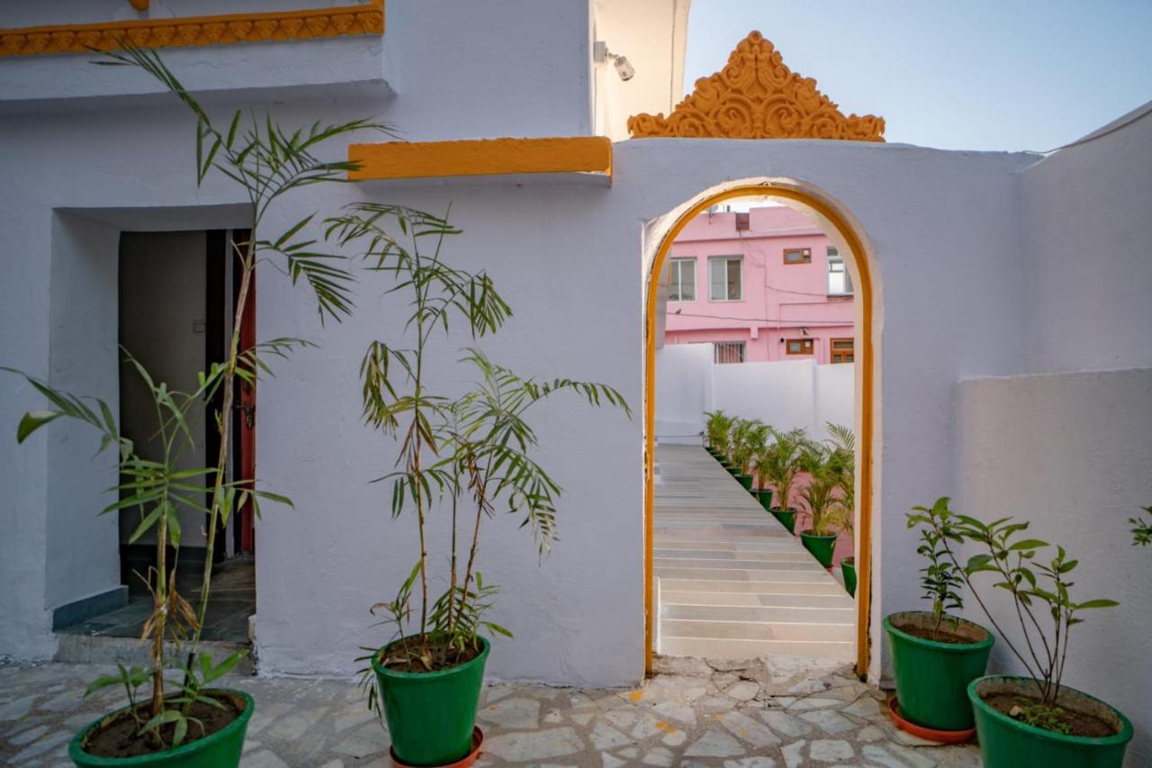 Hotel Ambavgarh Palace 烏代浦 外观 照片