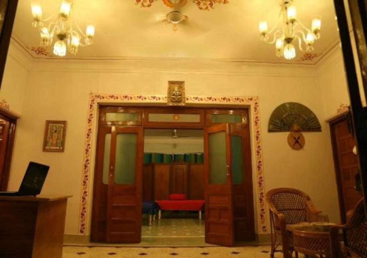 Hotel Ambavgarh Palace 烏代浦 外观 照片